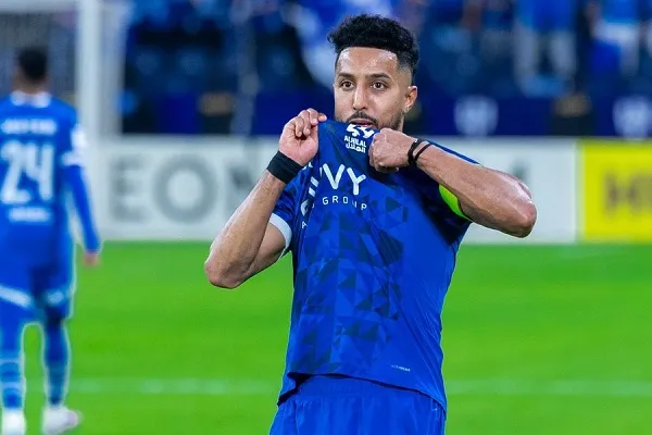رسمياً.. سالم الدوسري يجدد عقده مع الهلال لموسمين والإعلان الرسمي يسبق مباريات آسيا