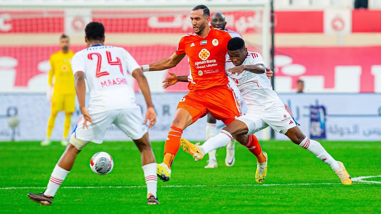 الشارقة وعجمان مباراة حاسمة في الدوري الإماراتي للمحترفين