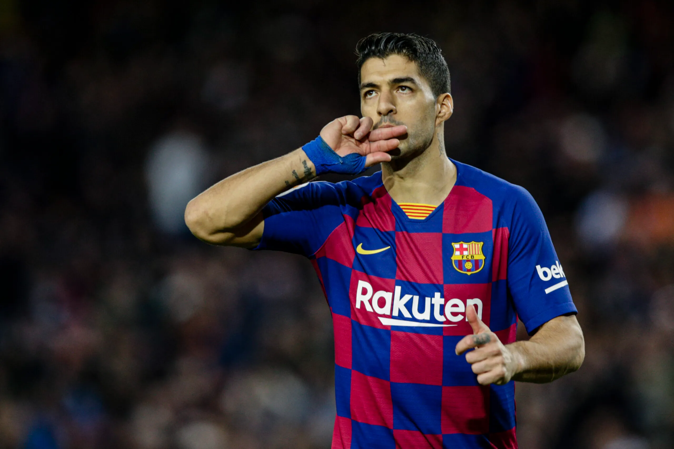 سواريز 2 scaled 1 سواريز يُشيد ببرشلونة: بيدري ولامين يصنعان الفارق في موسم مذهل