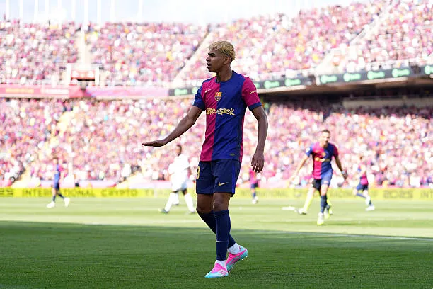لامين يامال من مباراة برشلونة ضد ريال مدريد 4-3 اليوم في كلاسيكو الدوري الإسباني