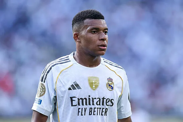 كيليان مبابي لاعب ريال مدريد