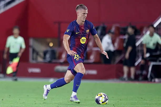 داني أولمو لاعب برشلونة